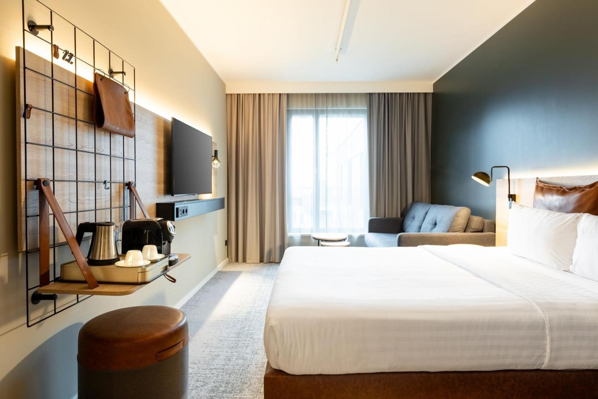Moxy Paris Val D'Europe Hotel Montevrain Exterior photo