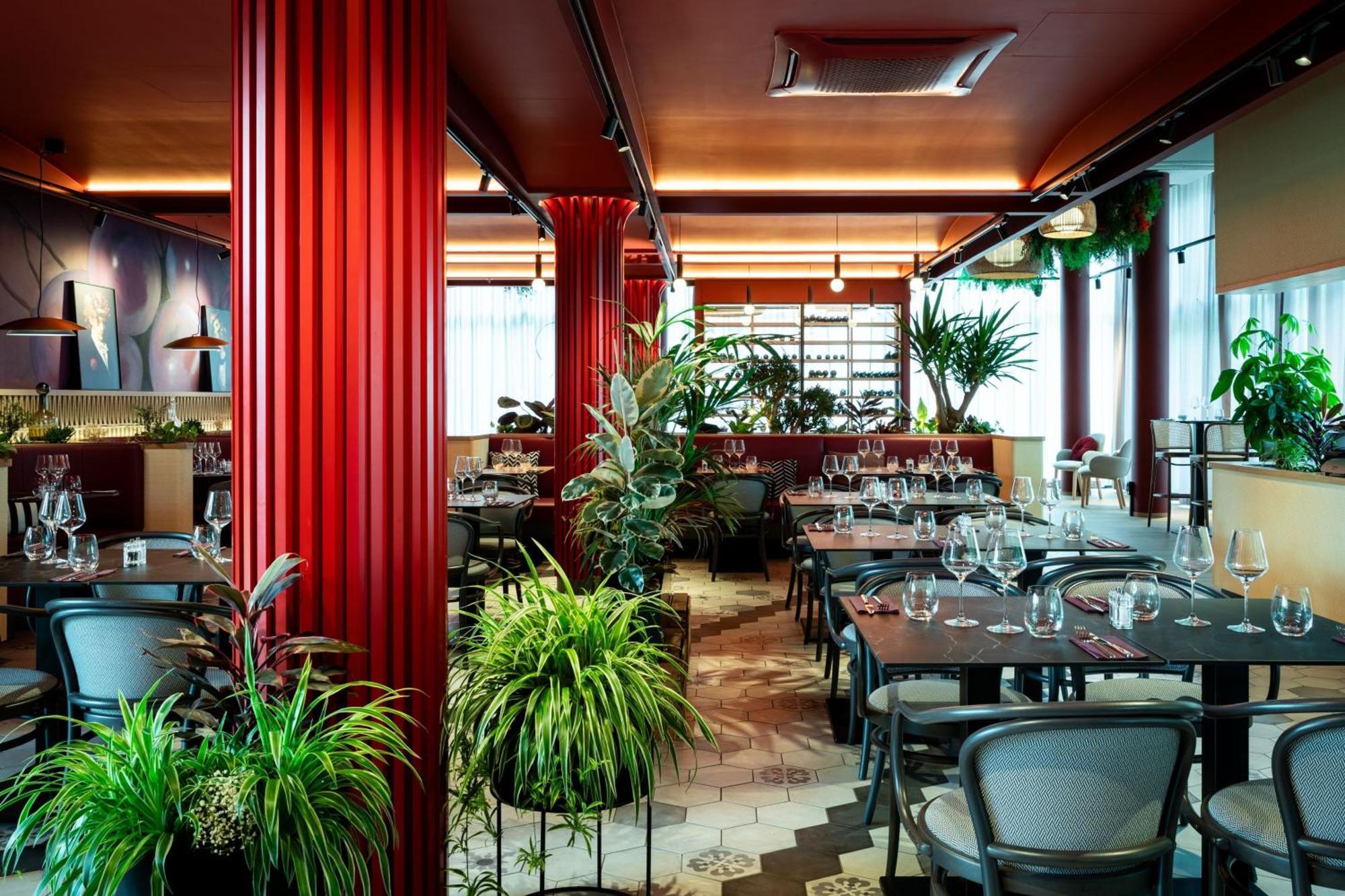 Moxy Paris Val D'Europe Hotel Montevrain Exterior photo